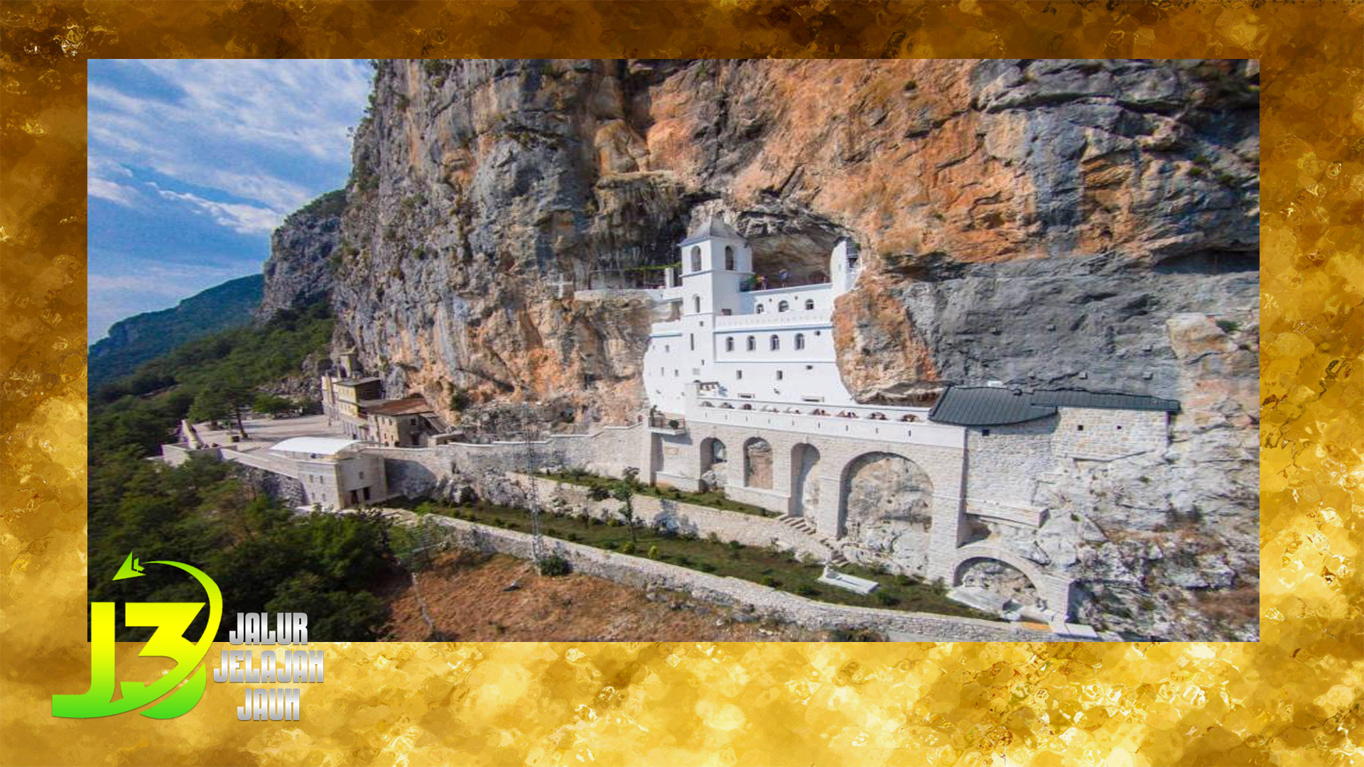 Mengunjungi Biara Ostrog Keajaiban Arsitektur di Montenegro